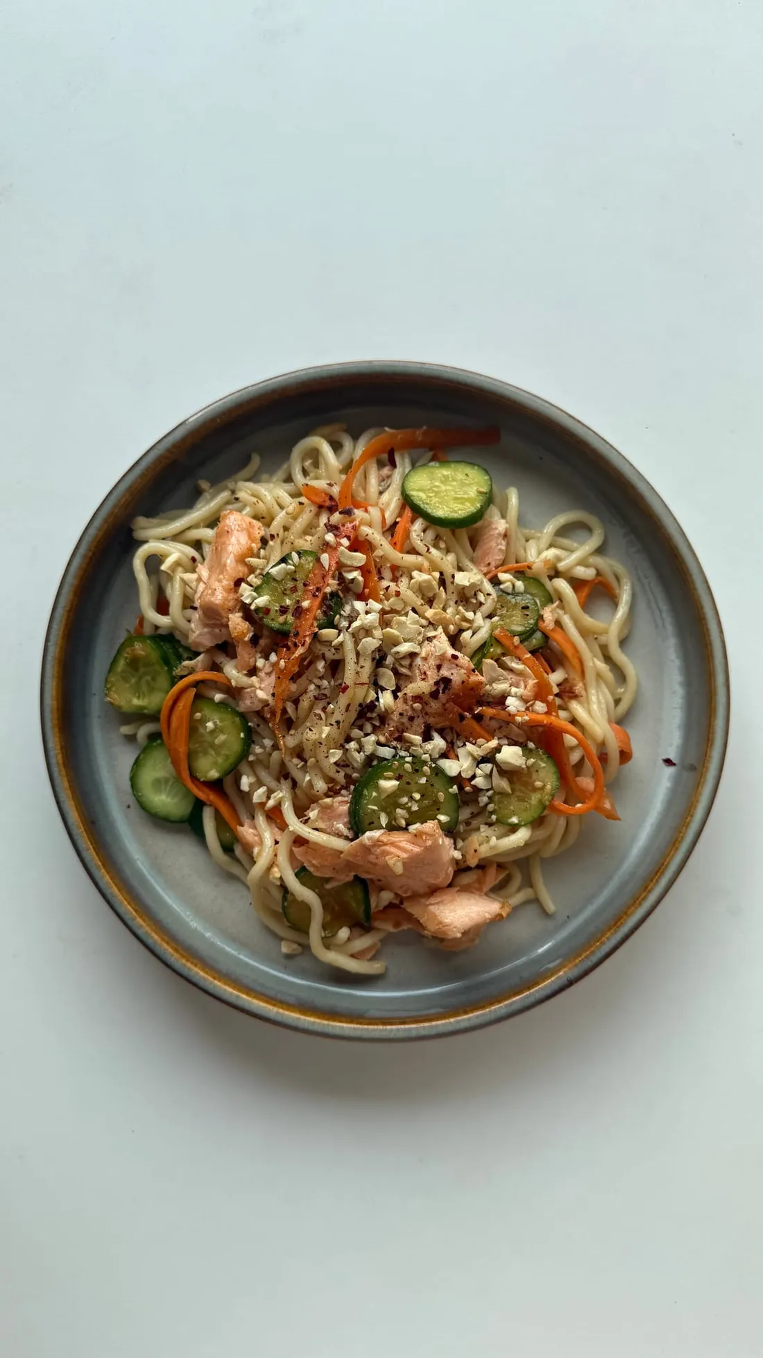 Foto de Udon noodles con salmón