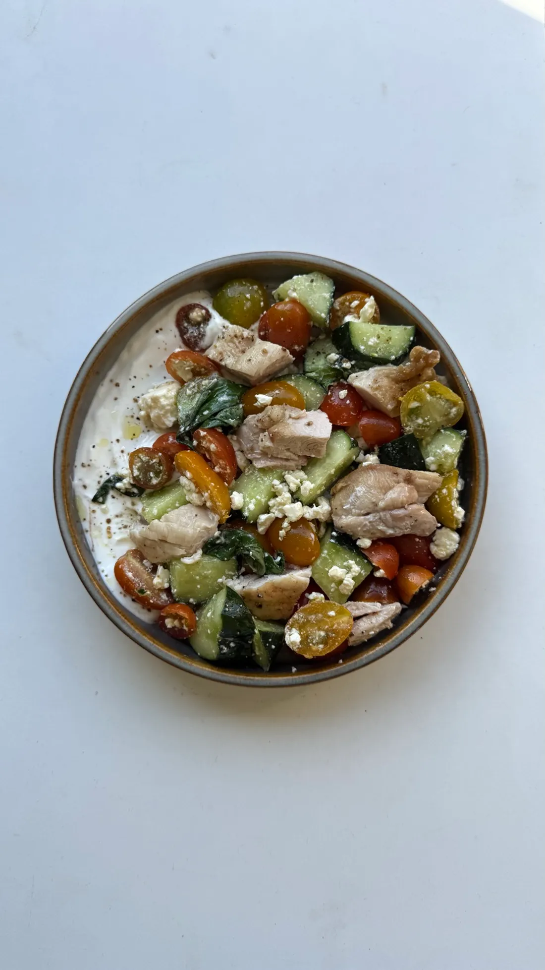 Foto de Pollo con yogur y feta